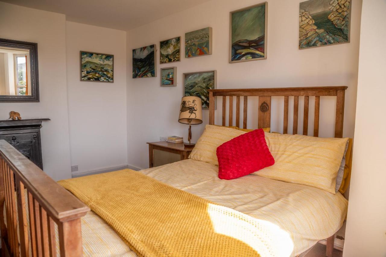 Finest Retreats - Western Watch - Sea Views, Pets Accepted, Sleeps 6 Lower Boscaswell Buitenkant foto